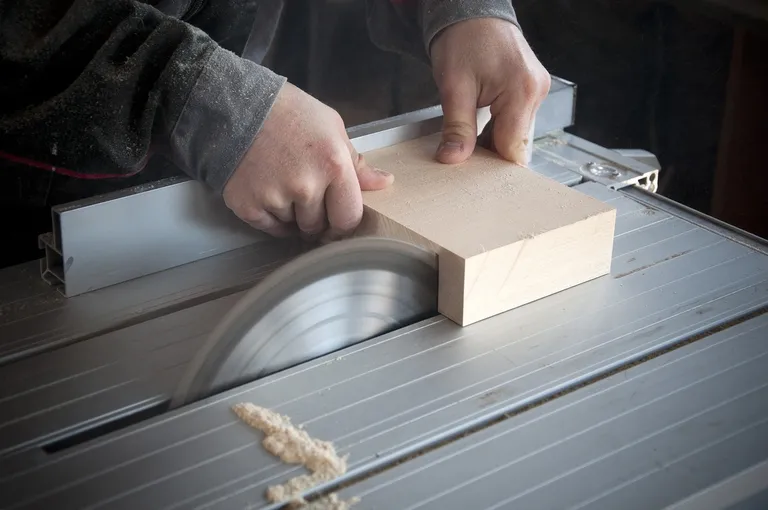 découvrez les avantages de rejoindre une école de menuiserie : développement de compétences pratiques, enrichissement créatif, opportunités de networking et préparation à des carrières passionnantes dans le domaine du travail du bois.